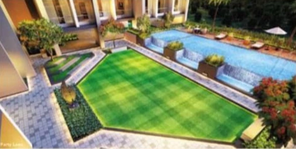 swimming pool swimming pool